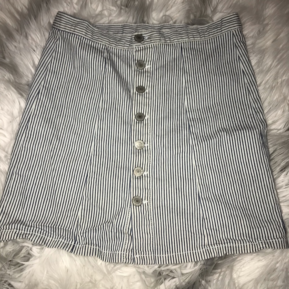 Brandy Melville skirt